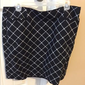 White House Black Market skirt cute pattern